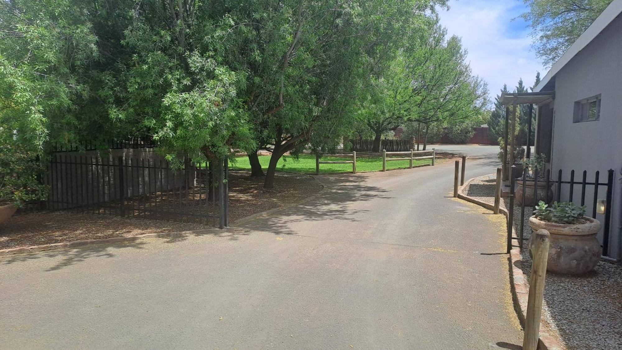 Calvinia African Dawn B&B מראה חיצוני תמונה