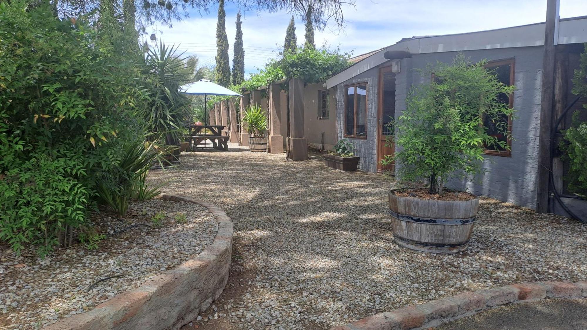 Calvinia African Dawn B&B מראה חיצוני תמונה